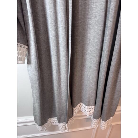 Angel Maternity Womens Sz XL/2XL Bamboo Robe Grey Crochet Trim Hospital Robe NWT - Picture 4 of 13